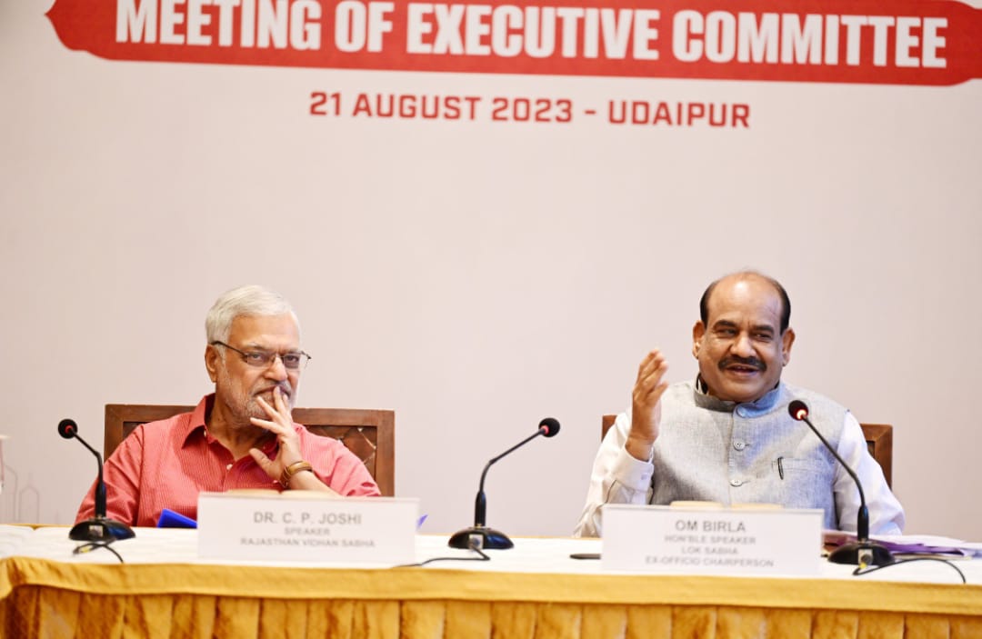 LokSabhaSectt's tweet photo. Lok Sabha Speaker Shri @ombirlakota chaired a meeting of the Executive Committee CPA India Region 
@loksabhaspeaker @sansad_tv @CPA_Secretariat https://t.co/yTnYSJfn9C