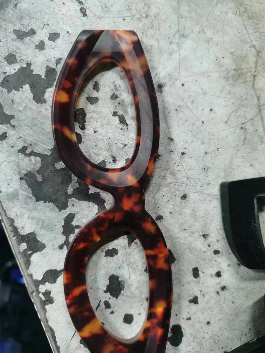 TopviewSales's tweet image. Acetate eyewear frame front beveled edge process
