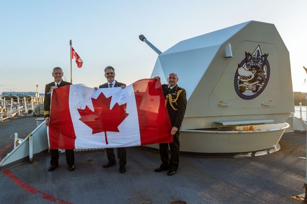 canadadownunder's tweet photo. Last Friday, a reception was held aboard the 🇨🇦 HMCS Montreal with key stakeholders, partners and friends of Canada to discuss our objectives as part of the Indo Pacific Strategy and Canada’s position as an active and engaged partner in the Indo-Pacific region was reiterated. https://t.co/TRMVJJXieR