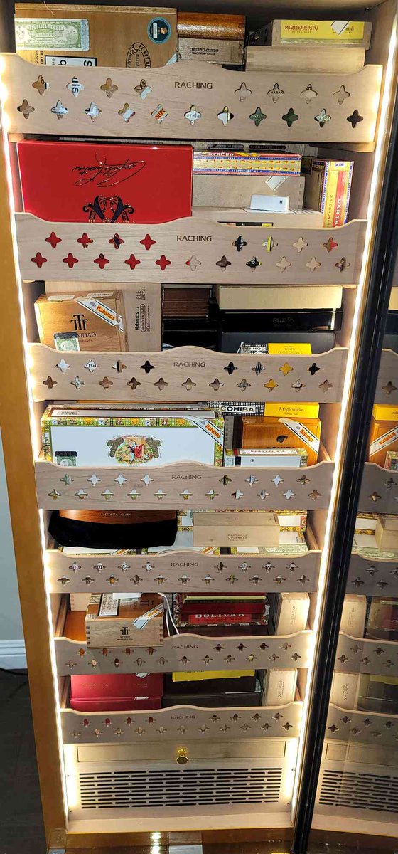 RachingOfficial's tweet photo. Sharing from users in the discord group. It's amazing many people recommend our product on their own without our realizing it, and they agree that the advantages of our product are so obvious that they have no reason to recommend it to other cigar smokers
#rachingcigarhuimdor https://t.co/cxHCAYpPTn