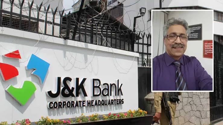 AskAnshul's tweet photo. J&amp;K Bank sacked its Chief Manager Sajad Ahmad Bazaz over links to Pakistan's ISI &amp; terror groups.

Investigation also revealed that he owned &amp; operated around 68 accounts in J&amp;K Bank. https://t.co/GBSDqkujOC