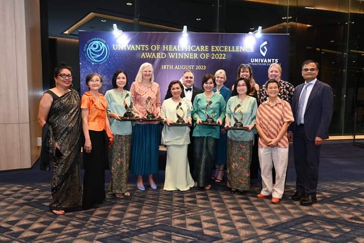 ProgramROSE's tweet photo. We are honored to be recognized as the FIRST Asian winner within the prestigious Top 3 of the UNIVANTS of Global Healthcare Excellence Award 2022.
#ProgramROSE #cervicalcancerelimination #AROSEForEveryWoman #GiftAROSE
@YinLWoo @ProfAdeeba @SavilleMarion @ACPCC_ https://t.co/NJZcfEStLa