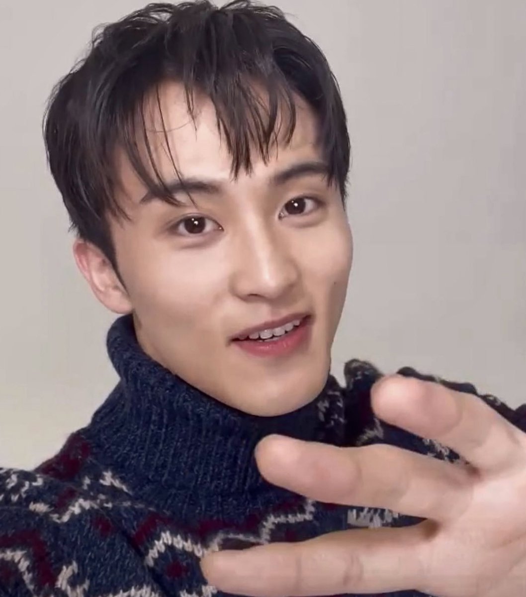 Ieemarkees's tweet photo. mark lee for esquire korea, october 2023 issue. https://t.co/fULrkmLvLS