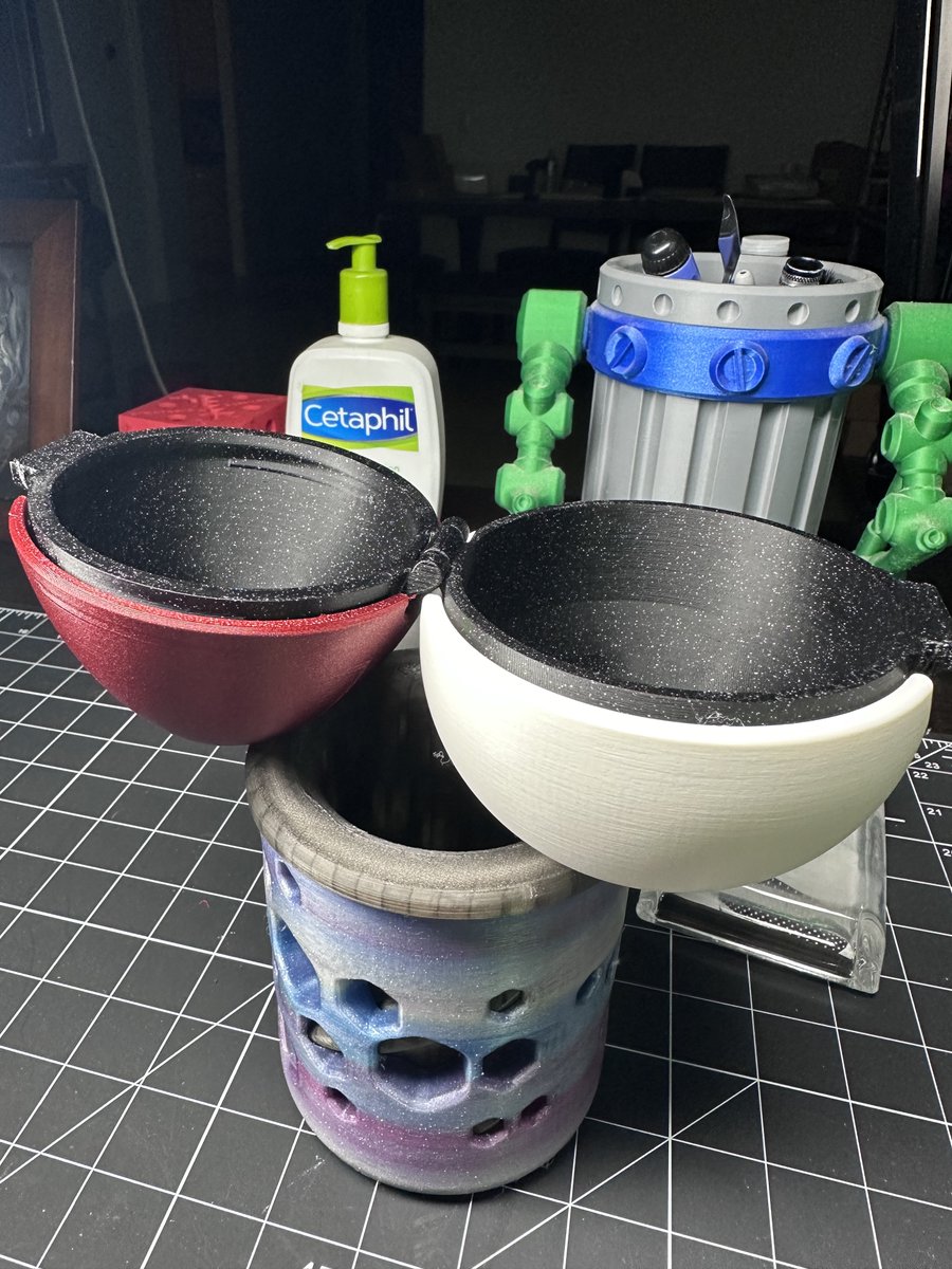 TheLightSpeedz's tweet photo. FREEEEE NOW "Unleash the #Pokemon Trainer within! 💫 Bring the enthralling world of Pokemon to life with this uniquely designed 3D #PokeEgg model available exclusively on @thangs3D. No glue, no supports, just the pure joy of #3DPrinting. Click for more! https://t.co/QYp8i2jTZM 🚀"