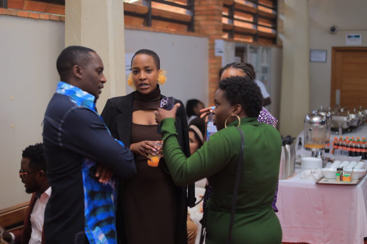 BrianMulondo's tweet photo. Attended the Women in Film Club by @cinemaUGApp
Our Local channels @PearlMagicPrime @PearlMagicTV & #PMLoko will support female filmmakers to become the best they can be.
I committed to organize a writing masterclass for them.
👕- @LarryCasual1
#UgandaInAction https://t.co/VaOWcNiYQH
