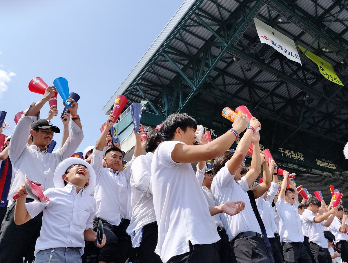 Keio_univ_PR's tweet photo. ＼#甲子園 速報⚾／
#慶應義塾 高校は #土浦日大 高校に2対0で見事勝利し、決勝進出を決め���した。
107年ぶりの優勝へ向けた終わりなき勝利の旅へ、決勝は8月23日（水）14時プレイボールです！
まだまだ続く #慶應の夏 https://t.co/HDbmpyouaD