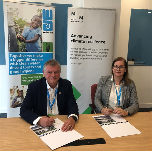 MottMacDonald's tweet photo. 💧🤝 We’re delighted to have signed a memorandum of understanding with @WaterAid.

Together we can accelerate progress towards #SDG6 - sustainable access to #CleanWater &amp; #Sanitation and drive social prosperity and economic growth.

#WWWeek #SeedsOfChange #WatSan https://t.co/aHTdahksxx