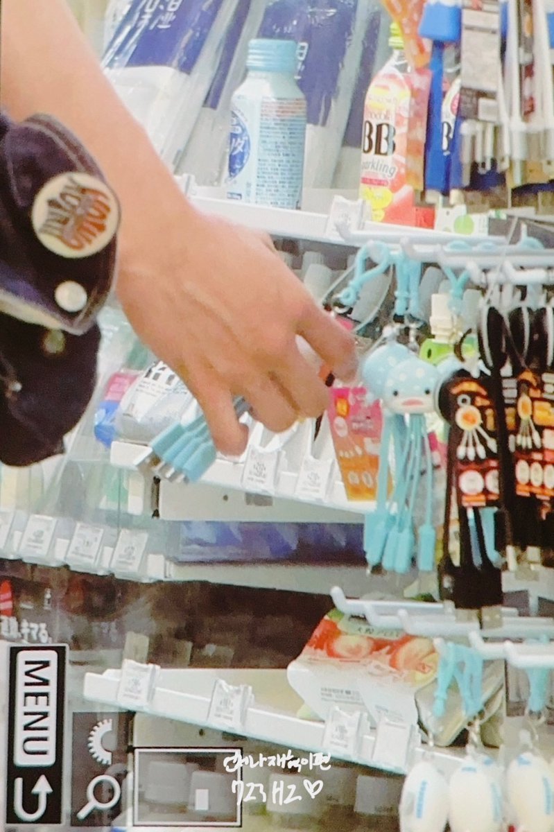 아 미틴거아냐 진짜 코여움 ㅠ.ㅠ
삿으면 나중에 라이브에서 보여죠 ~