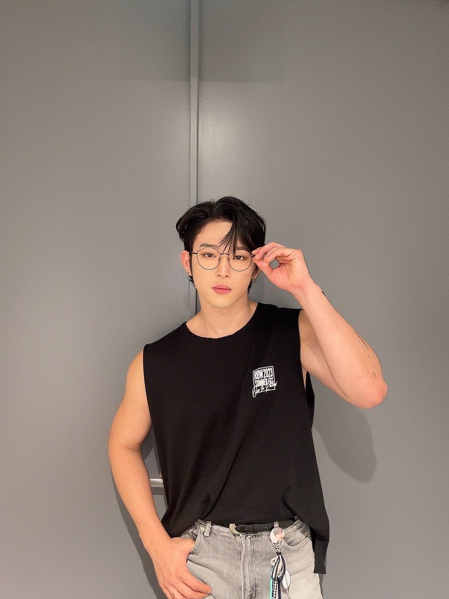 official_ONEUS's tweet photo. [#이도]
패밀리콘 끝♡ https://t.co/wm6wkz8vof