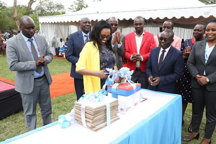 mukabialumera's tweet image. Nakuru County made a wise decision by electing MamaWaKazi Governor H.E Susan Kihika , who has brought about better and long-lasting solutions for our county. 
#FocusedOnServiceDelivery 
#KaziBilaKelele 

Azziad #JaneAndSolomon Twiga Foods Sondu Simba Arati