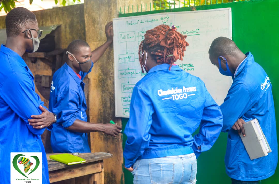 ebafosaa's tweet image. #EBAFOSA continues to provide the catalytic framework needed to drive adaptation &amp;amp; mitigation of Climate knowledge and partnering with multiple stakeholders and industry players through #InnovativeVoulunteerism