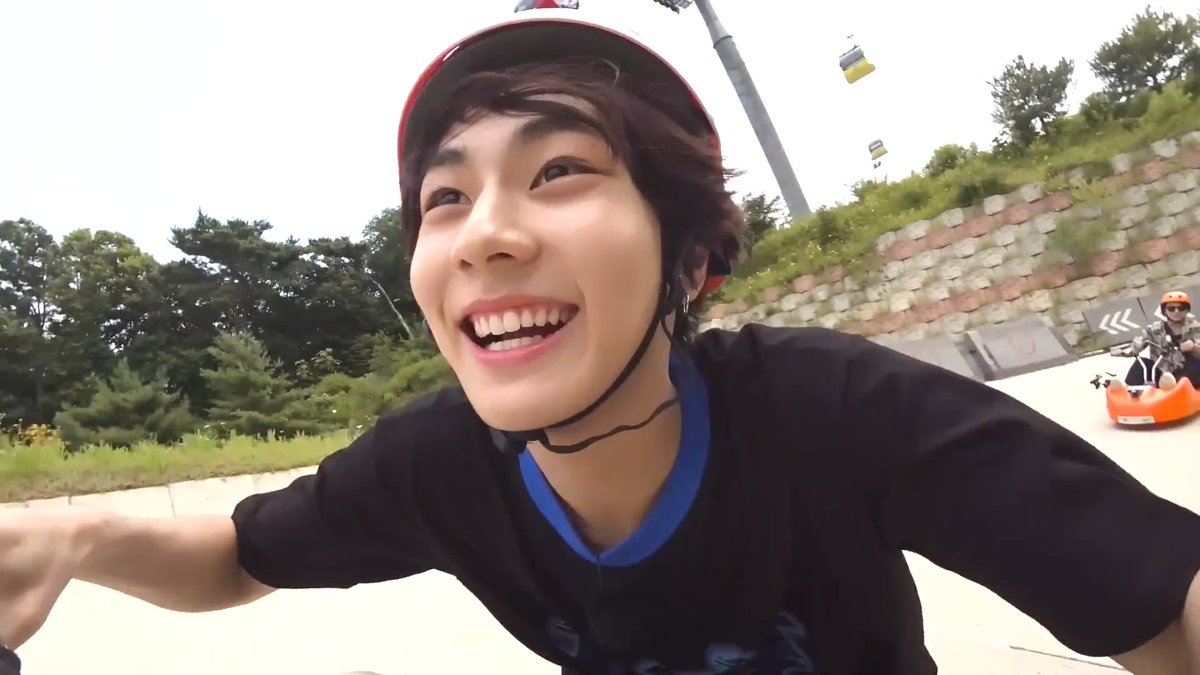 jaywonkiiiee's tweet photo. The way he smile, he's so cuteee #jungwon https://t.co/BTMACsRiKw