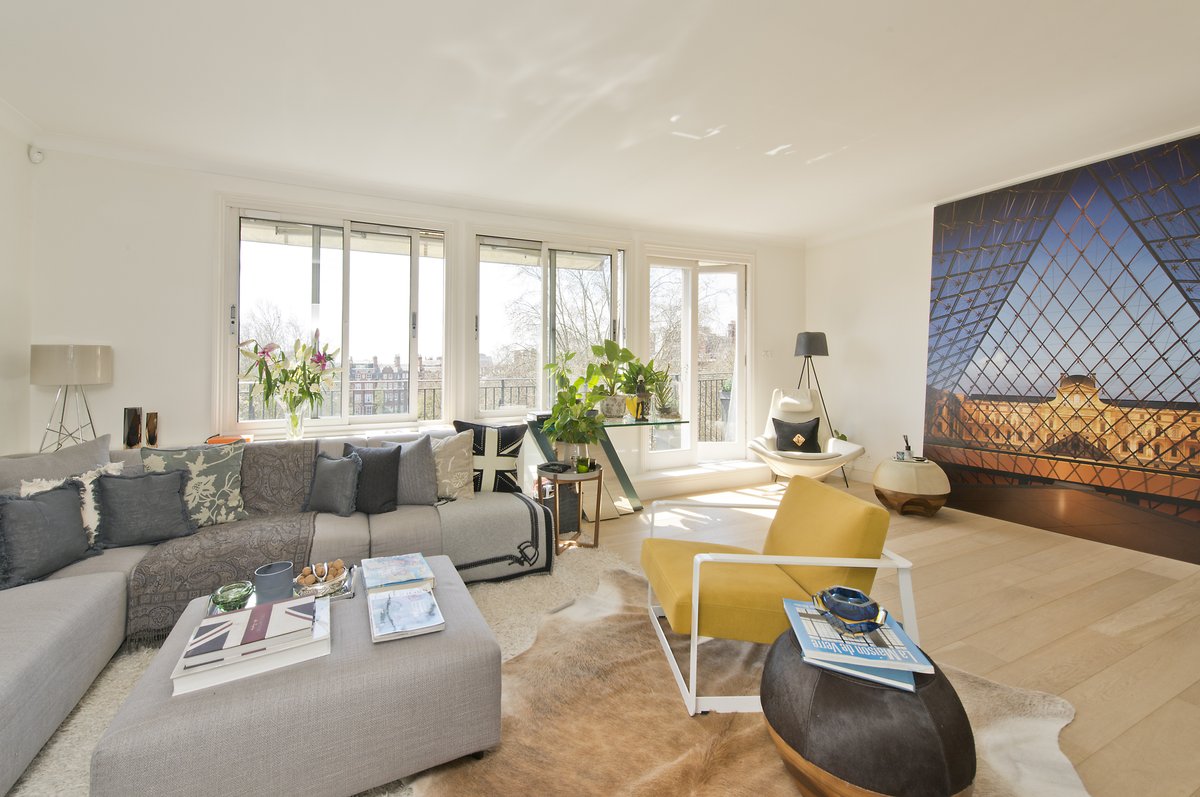 AylesfordInt tweet media