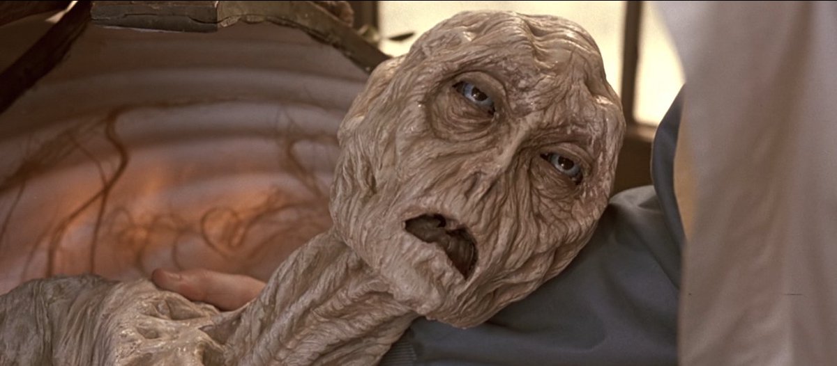 Gibboanxious's tweet photo. Honourable Mention: #Cocoon
Ron Howard jumping on the ET bandwagon. The protagonists who discover aliens here aren't kids, they're senior citizens. Some old fogies do a bit of B&E & find the fountain of youth. A humanistic fantasy with memorable performances that all ages enjoy. https://t.co/JHxHJ77P50