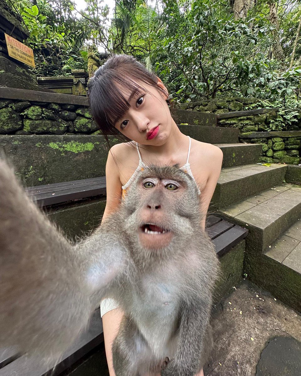 ivepics_'s tweet photo. yujin instagram update https://t.co/w7U6kedIKn