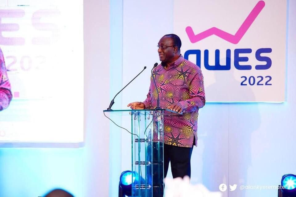 DK_Ghana's tweet photo. For every task he was given under the economy, Alan Kyerematen excelled. He is the best person to lead the country. He will make AfCFTA stronger and break the dominance of the West in Africa.

#iChooseAlan
#AlanCash https://t.co/bVpqZvpHLI