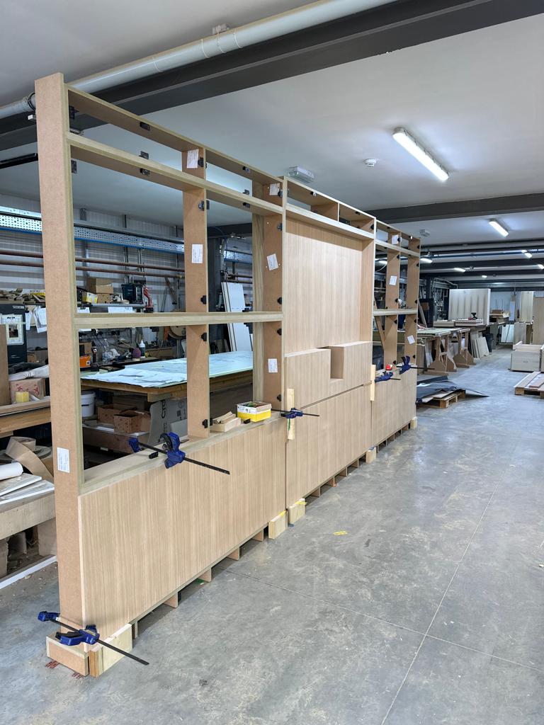 Cre8Joinery's tweet photo. Check out this new bookmatched oak veneer AV wall that we are currently working on in our factory. This AV wall is built to the highest quality and will become a stand-out feature in this building.
#bespokejoinery #bookmatched #oakveneer #interiordesign #ukfactory https://t.co/O2aTOX9rbQ