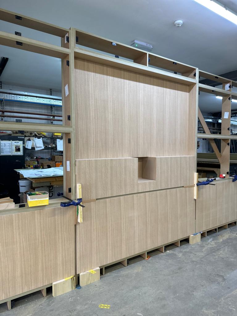 Cre8Joinery's tweet photo. Check out this new bookmatched oak veneer AV wall that we are currently working on in our factory. This AV wall is built to the highest quality and will become a stand-out feature in this building.
#bespokejoinery #bookmatched #oakveneer #interiordesign #ukfactory https://t.co/O2aTOX9rbQ