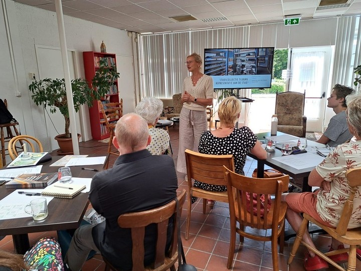 Wat is er verzameld aan objecten en verhalen uit de wijk Wandelbos? Veel te weinig! Op 20 september komt het Collectie Parlement naar De Reinevaer, de Huiskamer van de wijk Wandelbos, om te inventariseren wat bewaard moet worden voor de toekomst.
buff.ly/3P32fCg