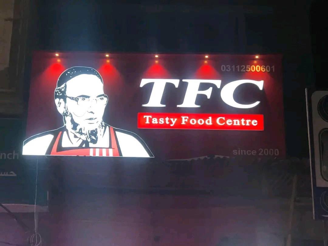 aamirktk18's tweet photo. KFC After Accepting Islam🤣   #ڈ��_گیا_علوی 
#Asake02Arena 
#Djokovic 
#BigBrotherNaijaAllStars 
#Luna25 #ImranKhan_must_be_released  #Messi𓃵 #UkraineRussianWar https://t.co/pRMYKEoYfs