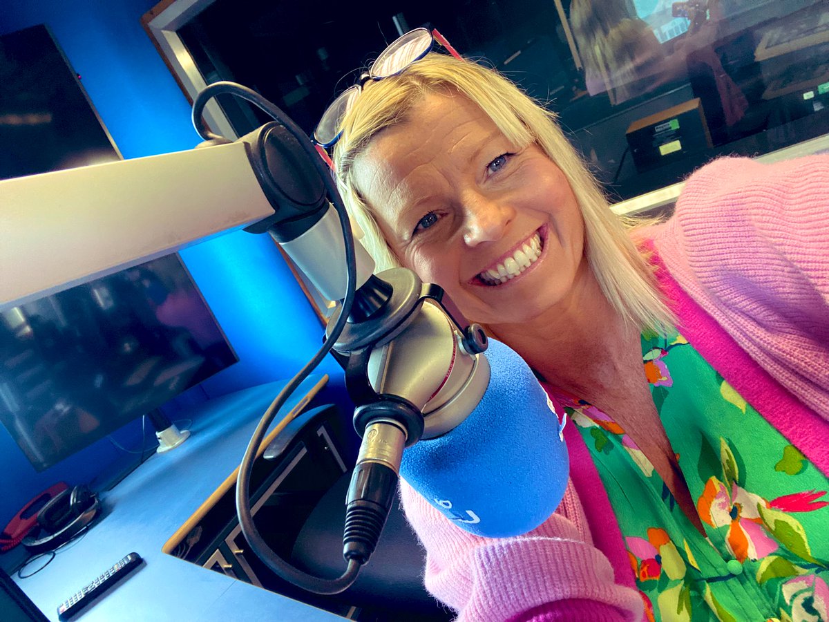 Edrych ‘mlaen i fod nôl ar <a href="/BBCRadioCymru/">Radio Cymru</a> rhwng 9 ac 11 y bore o heddiw tan dydd Iau🥰
