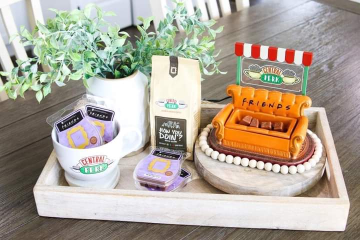 Beth97364129's tweet photo. #centralperk 
#friends
#bethsvipbesties 
#scentsy https://t.co/O37sM8Lnk1