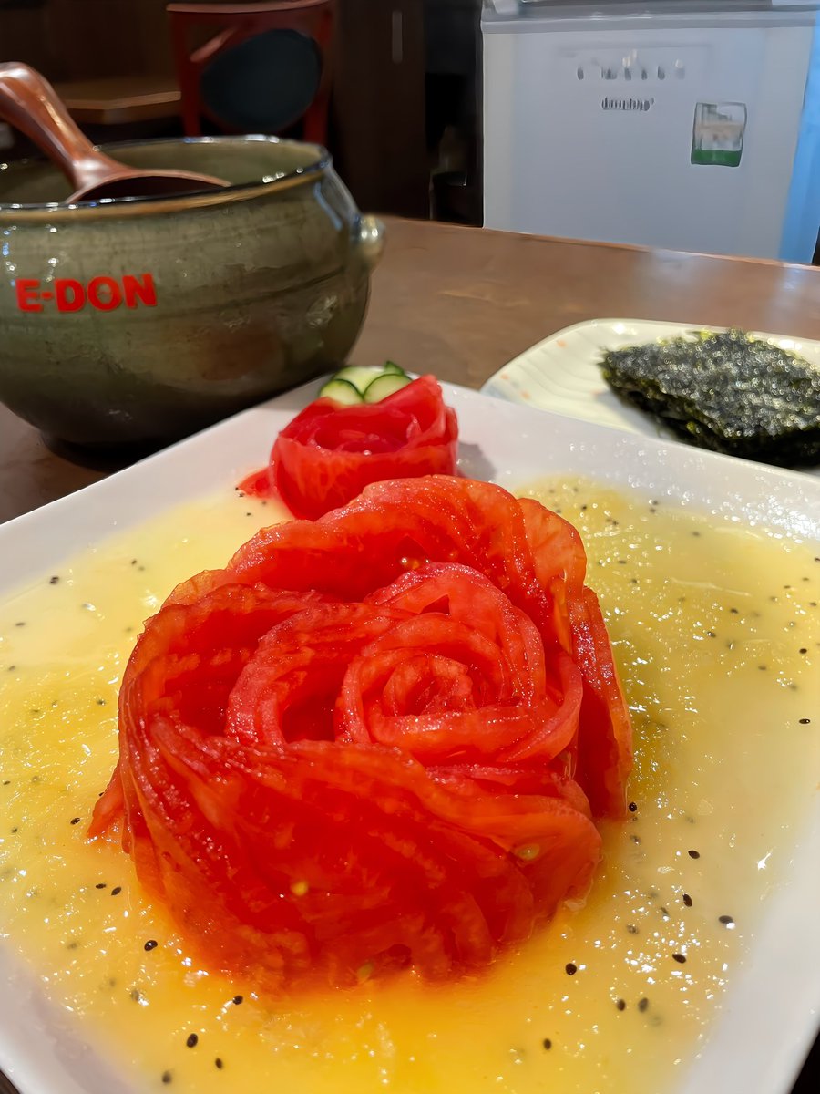 良く行くマンナ屋さん、トマト初めて頼んだけど、キューウィソースが絶品です！