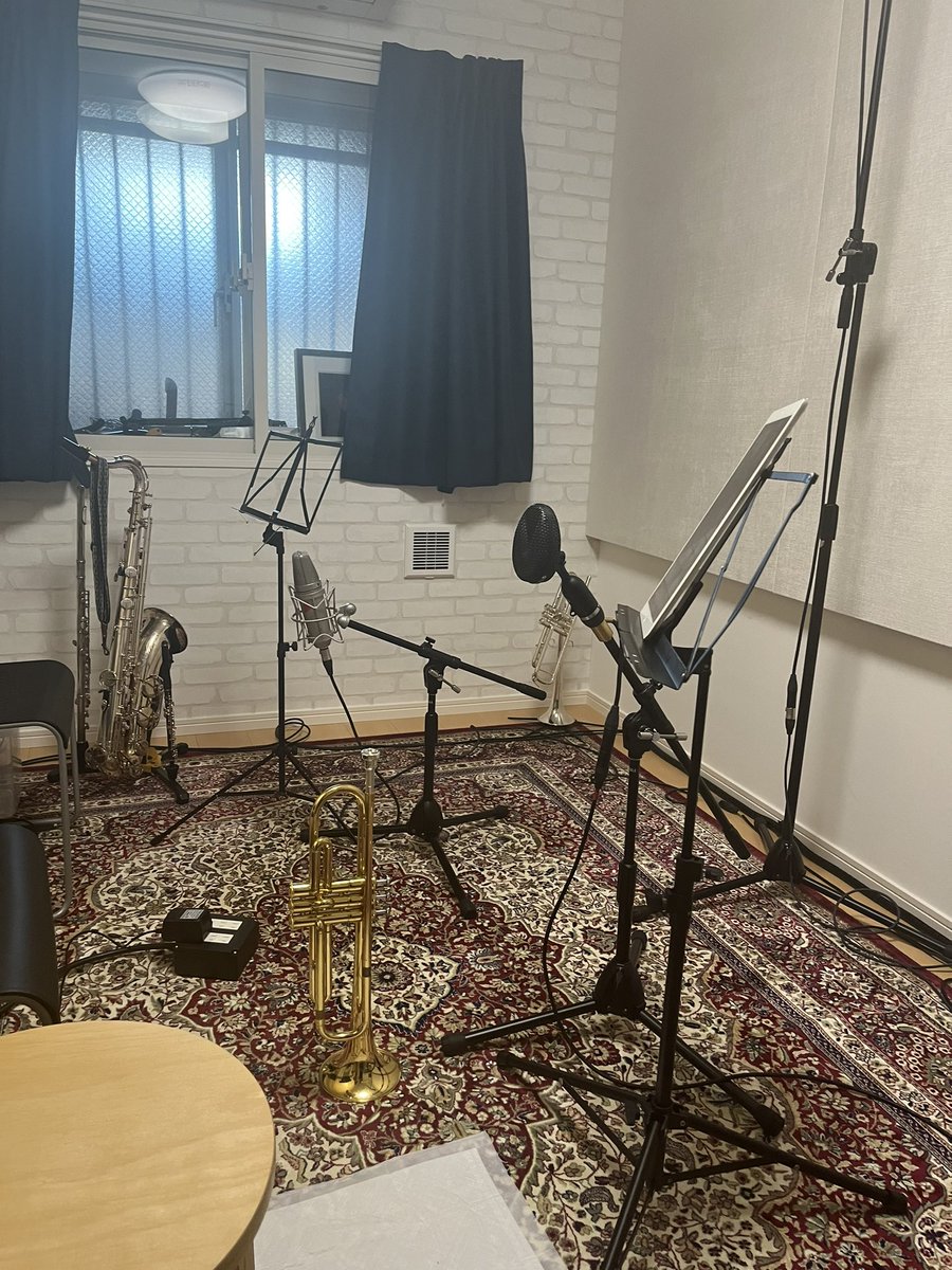 本日は自宅スタジオから