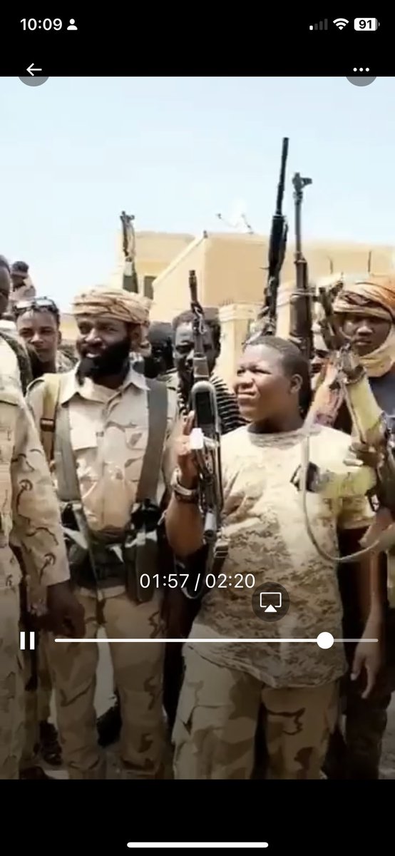 ABO_ALRESH07's tweet photo. RSF still using them kids in war &amp; In there attacks fooling &amp; tricking them make them believe that they are the knights &amp; protecters of the homelands while there leaders jst hides n safe sites &amp; enjoying a good long life 

https://t.co/c8jXGwpG4V

These are from there video tho https://t.co/RLCMezvlZP