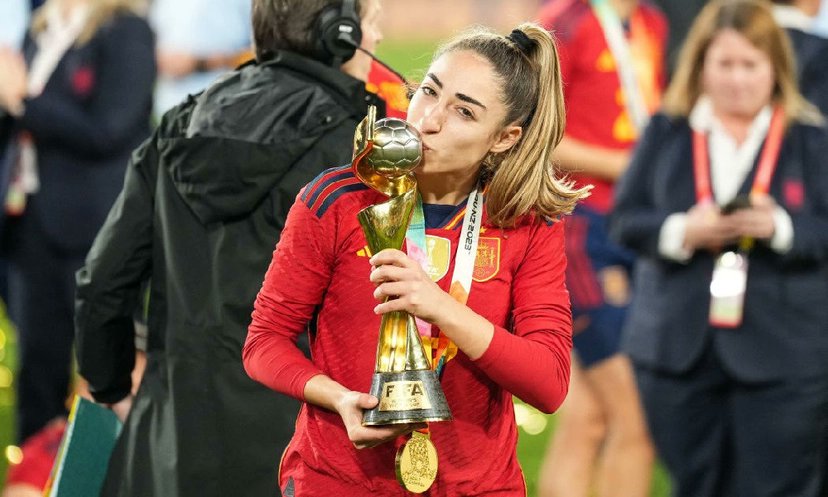 দেশকে বিশ্বকাপ জিতিয়ে কারমোনা জানতে পারলেন, তার বাবা আর নেই