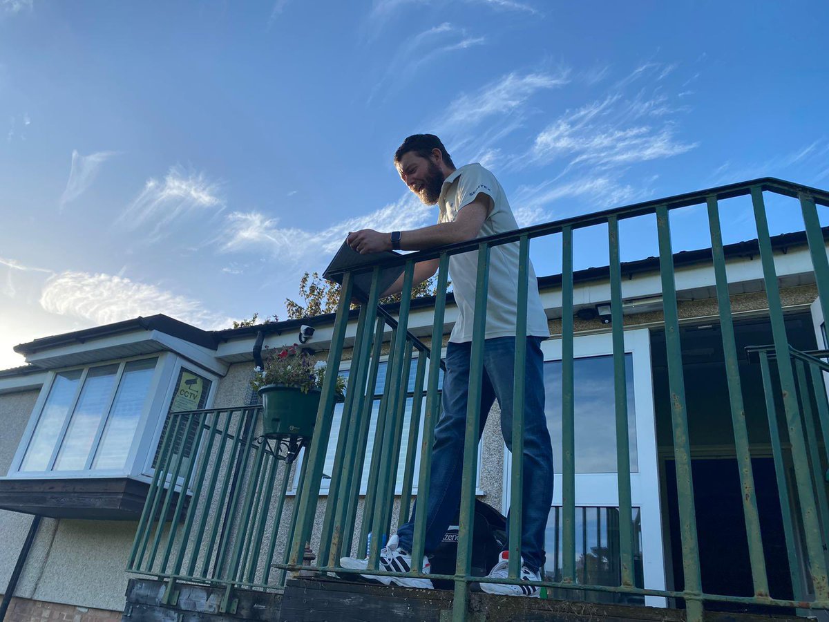 StoneCricket's tweet photo. Vice just pips Dicky to the charms of Big Pat this week for his unbeaten 93. Walkie takes Shitbag for a number of reasons, as announced to the team by Pablo from his perch on the pavilion balcony.
Stone Cricket TV will return shortly with highlights!
#StoneCC #Stone23 #Cricket https://t.co/W3qWwBkk5r