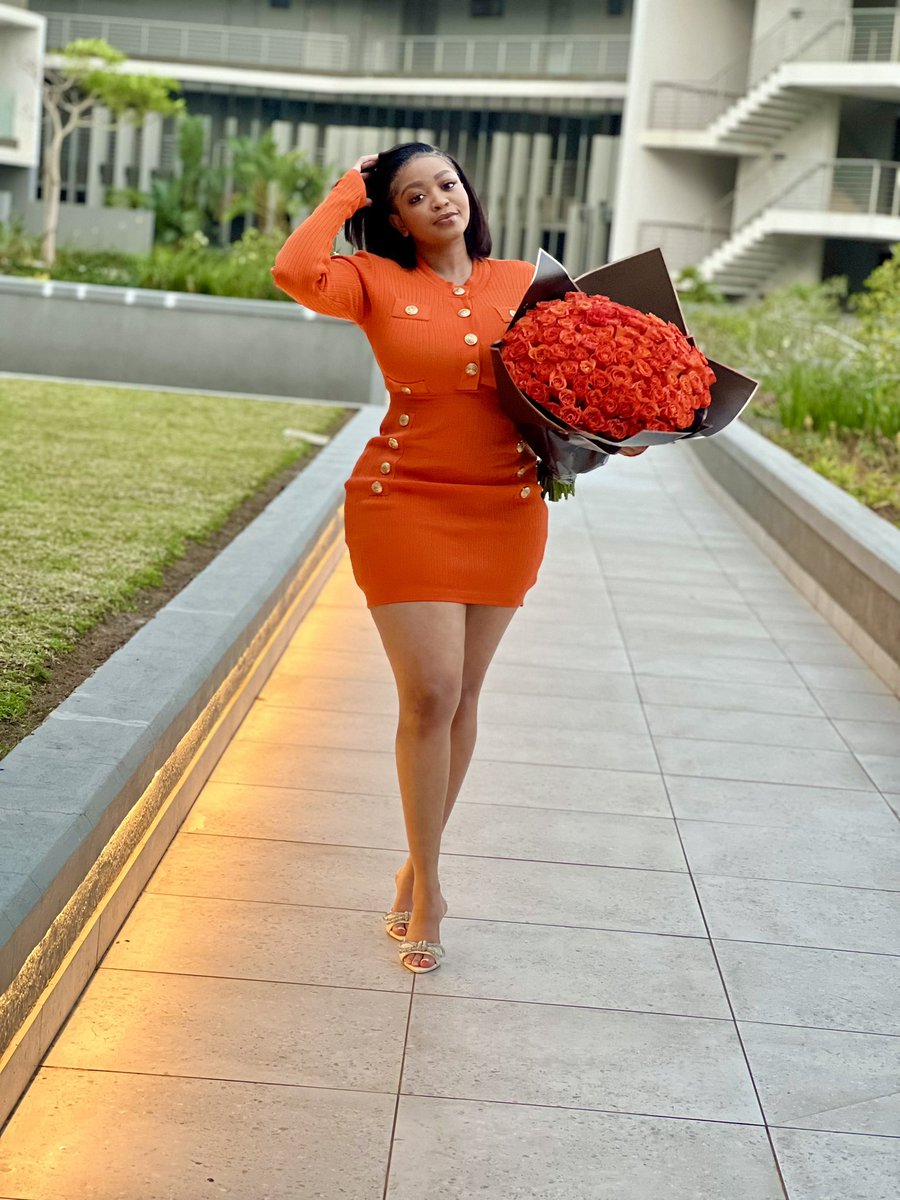 NothandoSibaya's tweet photo. Bloom &amp; Bestow dump 💐✨
Luxury gifting company. 

📍 Durban https://t.co/BG3U2IiKtX