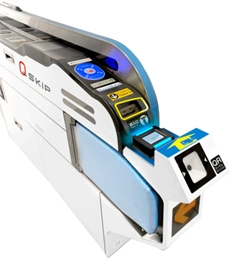livedoornews's tweet photo. 【30日より】「クレジットカード」「QRコード」での乗車サービス、田園都市線全駅で実証実験
https://t.co/7UBXsE4prF

対象改札機の読取部にかざすことで、券売機や窓口を介さずスムーズに利用できるという。2024年春までには、一部���を除く東急線全駅への対象改札機の設置を予定。 https://t.co/hvqySpW2a3