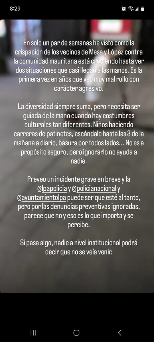CaroQ's tweet photo. @PoliciaLPA me pasan este post de un vecino y no puedo estar más de acuerdo. Esto sucede todos los días en la plaza de España (o de la Victoria). No lo ignoren más. https://t.co/StO0a67hH4
