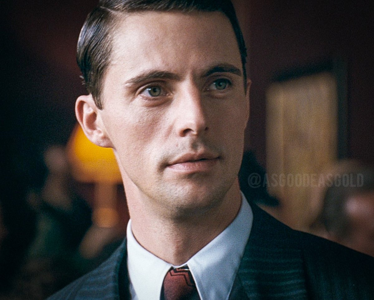 asgoodeasgold's tweet photo. Dashing Charles Ryder.
He is about to be told some home truths - see oher post.
#matthewgoode #charlesryder #bridesheadrevisited
📷 Brideshead Revisited (2008) my edit https://t.co/DCvYRLmFOd