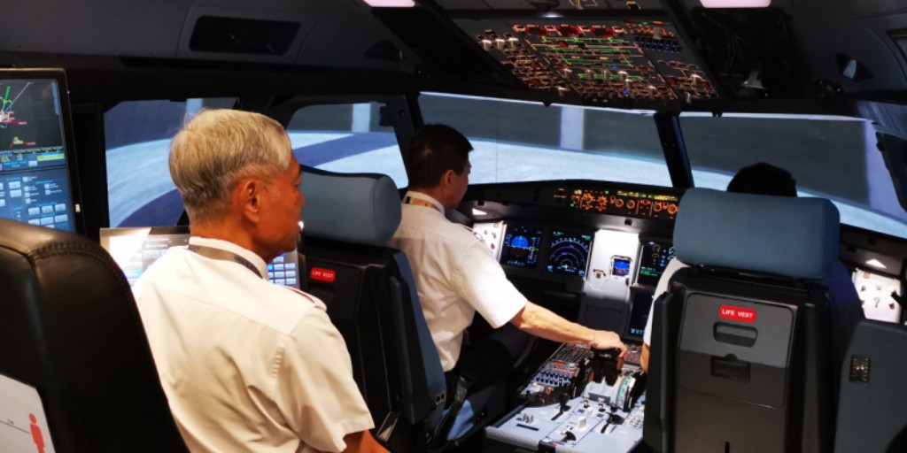Aviation Safety and Training Singapore Pte. Ltd. uses our Lido Flight Management System (FMS) NavDB service for one of its state-of-the-art flight simulators improving pilots' training.
#takeoffwithlido #navigation #flighttraining
ow.ly/sfI750PBjPR