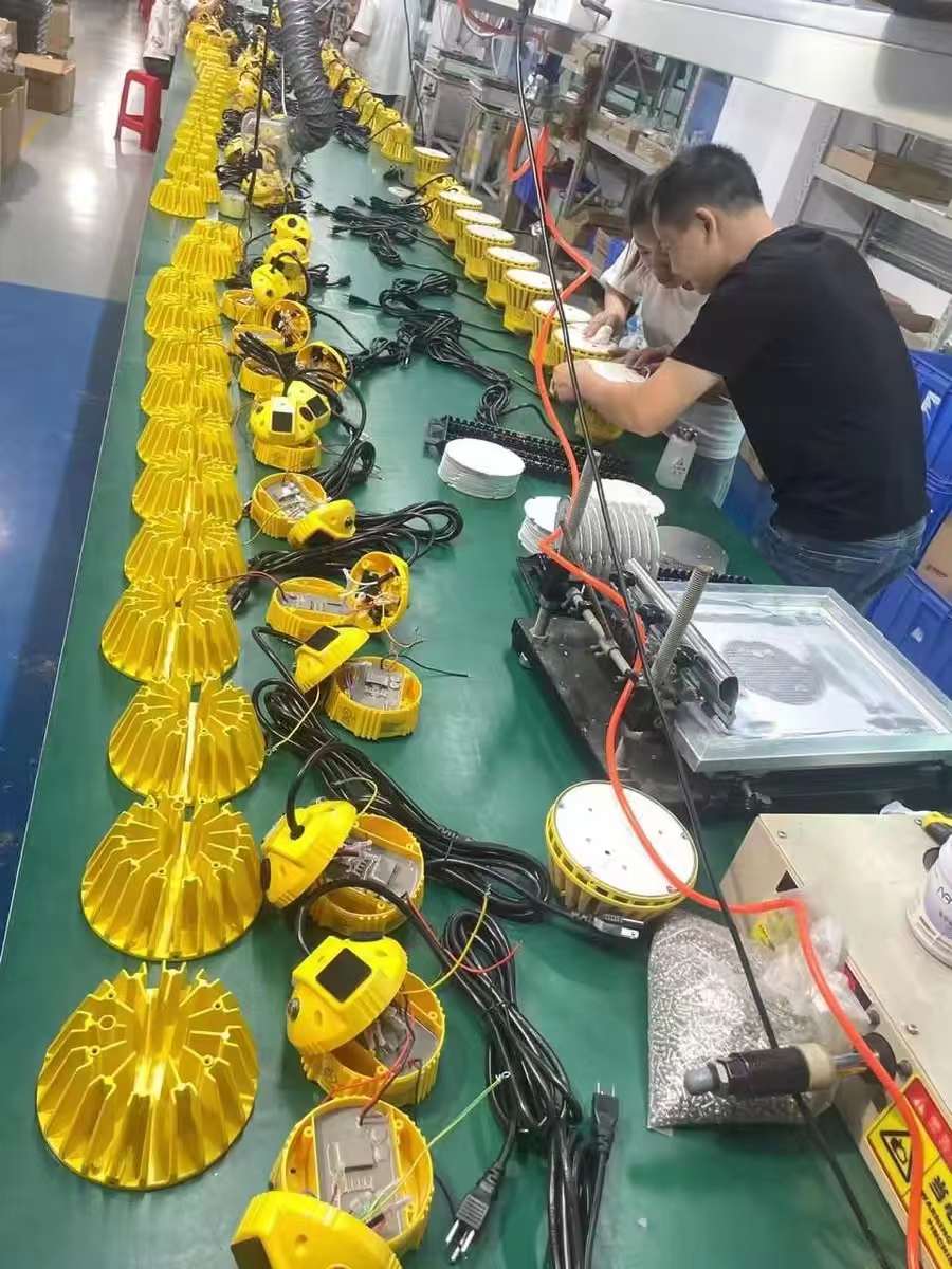 MandyA58783676's tweet image. Multiple functions of NEW type LED TEMP Work light
* Adjustable power: 60%/ 80%/ 100%
* Adjustable CCT: 3000K/ 4000K/ 5000K
* US cord+plug, linkable up to 500W Max
* 120-degree light distribution
#ledworklight #ledlights