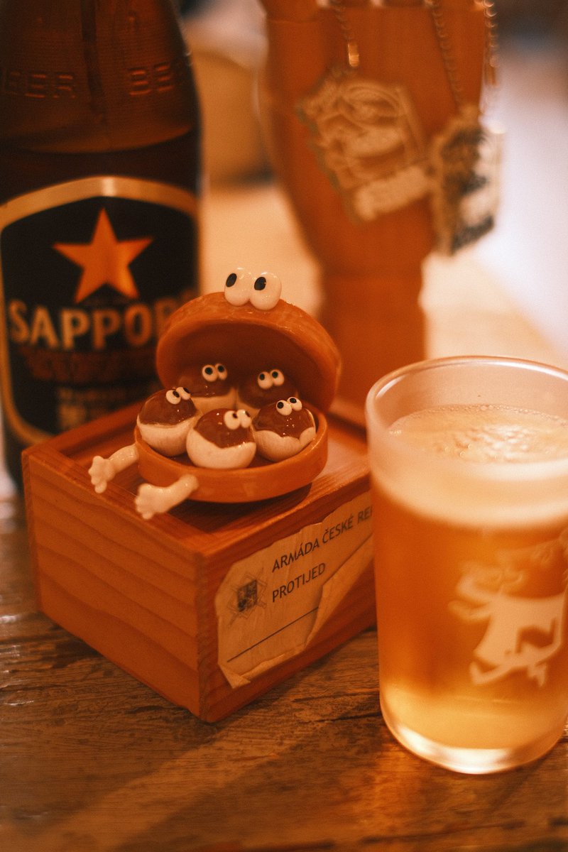 Do_Thee_Boogie's tweet photo. 先日のイベント時に爆誕したキャラ“シュウマイinセイロくん”をBijou d 'Aliceが激可愛いマグネットにしてくれました🙆‍♂️
期間限定で受注生産にて販売中だからチェックしてね😉

https://t.co/IlsozTFZnB https://t.co/LxGg1asPOo