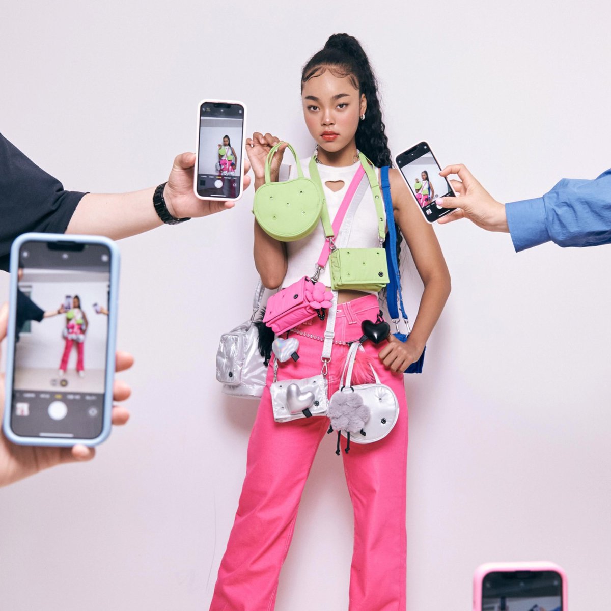 seoul_tamsang's tweet image. แก๊งค์ Coller คอลใหม่มีแต่สวย ๆ น่ารัก ๆ ทั้งนั้นเลยค่ะ ♡
เทรนด์ตัวแปะ ตัวห้อยกระเป๋า ห้ามพลาดเลยค่ะ 

รายละเอียดและราคาอยู่ในเธรดด้านล่างนี้เลยนะคะ 💌

#Coller #CollerKorea #พรีออเดอร์เกาหลี #พรีออเดอร์ #พรีเกาหลี