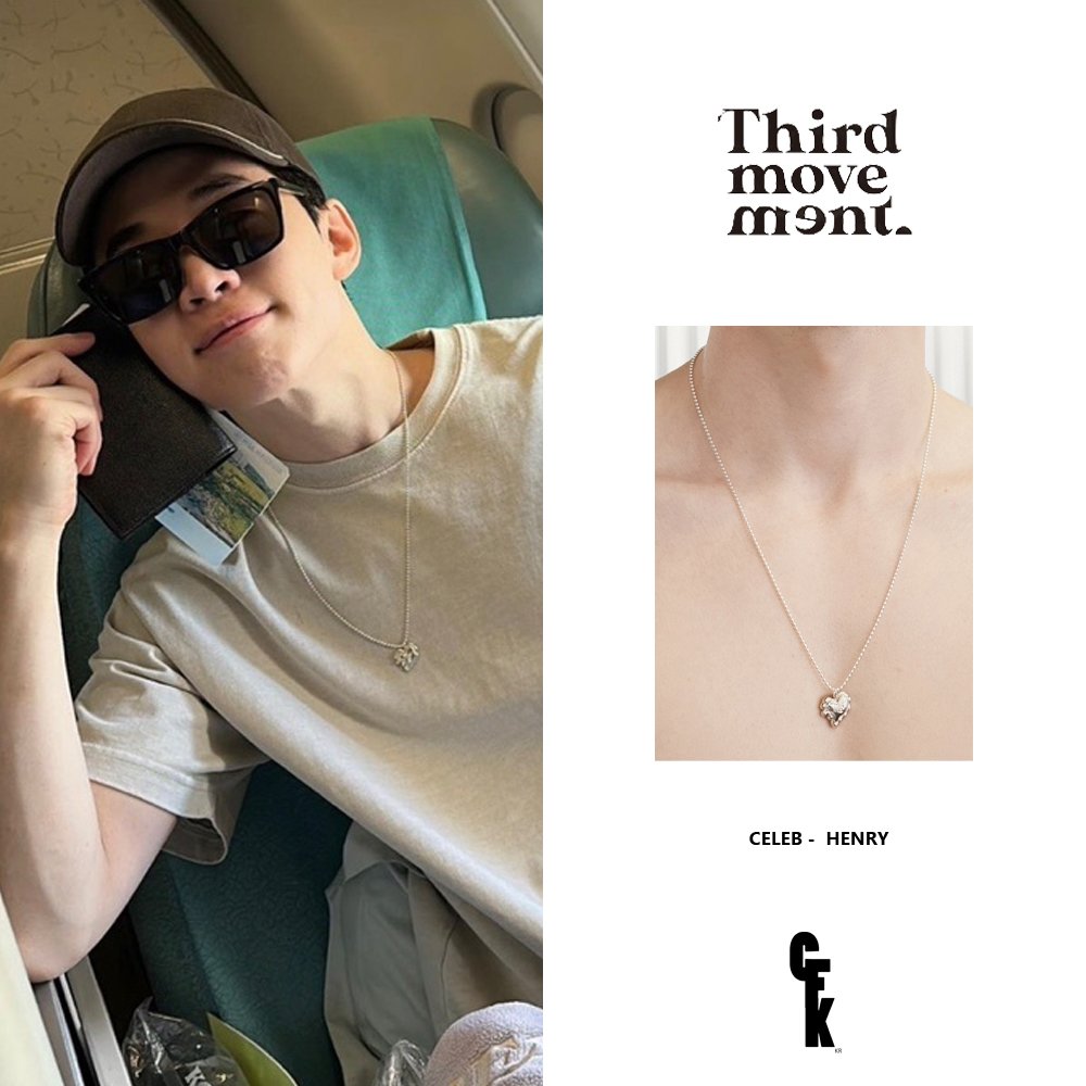 ggodkkij5's tweet photo. 🔍Celebrity Fashion Kr
-
■ WHO : HENRY 
■ BRAND : Third Movement
■ ITEM : Melting Heart Pendant (Silver)
■ PRICE : 118,000 ₩
-
#써드무브먼트 #THIRDMOVEMENT #헨리 #刘宪华 #헨리패션 #henry #목걸이추천 #하트목걸이 #실버목걸이 #데일리목걸이 #연예인패션 #연예인코디 #아이돌패션 https://t.co/H9azXCM6fE