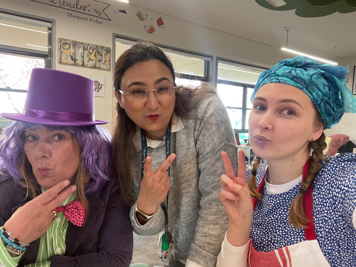 MonmiaPS's tweet photo. Happiness is dressing up for book week! 🍫 😂 #monmiaps #bookweek https://t.co/cK2KVAOdAC