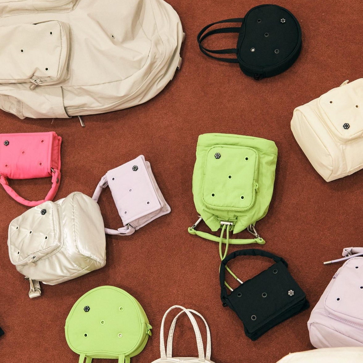 seoul_tamsang's tweet image. แก๊งค์ Coller คอลใหม่มีแต่สวย ๆ น่ารัก ๆ ทั้งนั้นเลยค่ะ ♡
เทรนด์ตัวแปะ ตัวห้อยกระเป๋า ห้ามพลาดเลยค่ะ 

รายละเอียดและราคาอยู่ในเธรดด้านล่างนี้เลยนะคะ 💌

#Coller #CollerKorea #พรีออเดอร์เกาหลี #พรีออเดอร์ #พรีเกาหลี