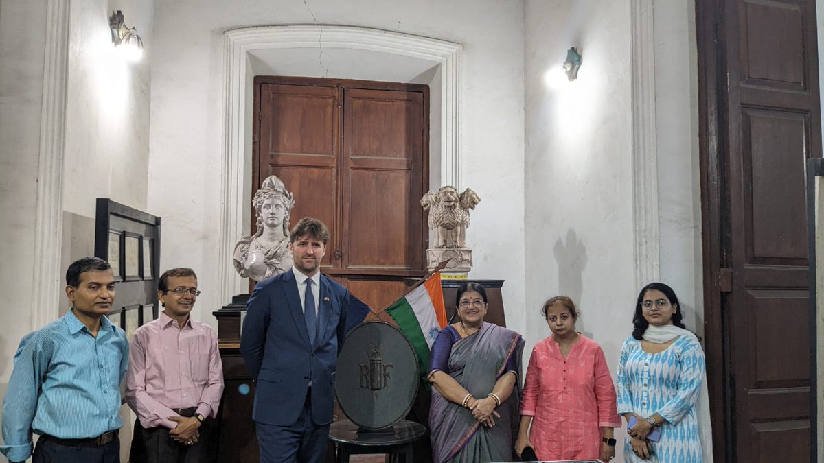 Nicolas Facino, Director of Alliance Française du Bengale, had the privilege to meet Basabi Pal, Director of Institut français & Chandannagar Museum, along with other French professors. A significant step in strengthening our partnership—from certifications to culture. 🇫🇷🇮🇳
