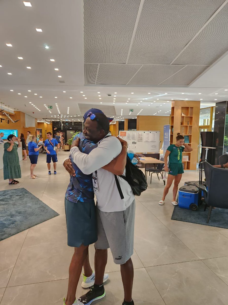 zharnel_hughes's tweet photo. You know it’s GOOD VIBES ONLY when these legends are the first people you bump into this morning 😄 

Great to see @ChristieLinford and @KatharineMerry 🇬🇧 https://t.co/O2UTdpWX2v