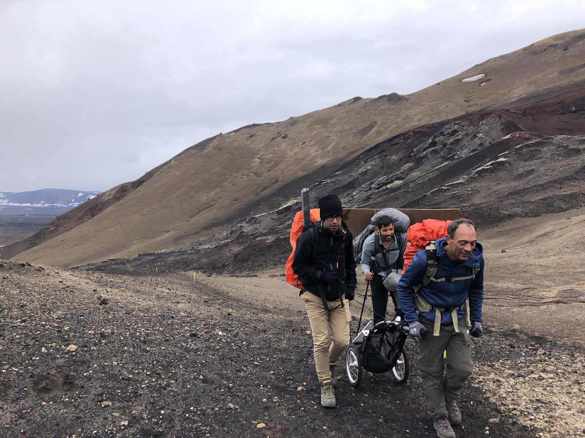 #1 Just back from three weeks fieldwork at Askja volcano in Iceland! Monitoring ground deformation and landslides all year long using time lapse cameras and corner reflectors for InSAR. Hard but great work with a 5 stars team :)! @sciences_UNIGE @snsf_ch