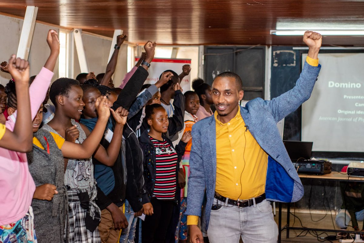 CMETrust's tweet image. On day 4 of the  #AugustHolidayProgram, we tackled Purpose and Goal Setting led by @TheIrungu from @LEADustawi.
Purpose gives meaning to our lives making one bold and strategic. Once a goal has been set, envisioning it makes it more realistic.
#CMETrustAt17 
#GoalSetting