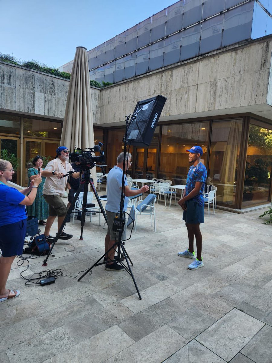 zharnel_hughes's tweet photo. Enjoyed speaking to the media this morning. 

It’s great to be able to share what it means to me to win a medal here at the World Athletics Championships. 

But the focus remains… more work to do on that track! 

Let’s goooooo 🇬🇧 https://t.co/fOMSwbPZnG