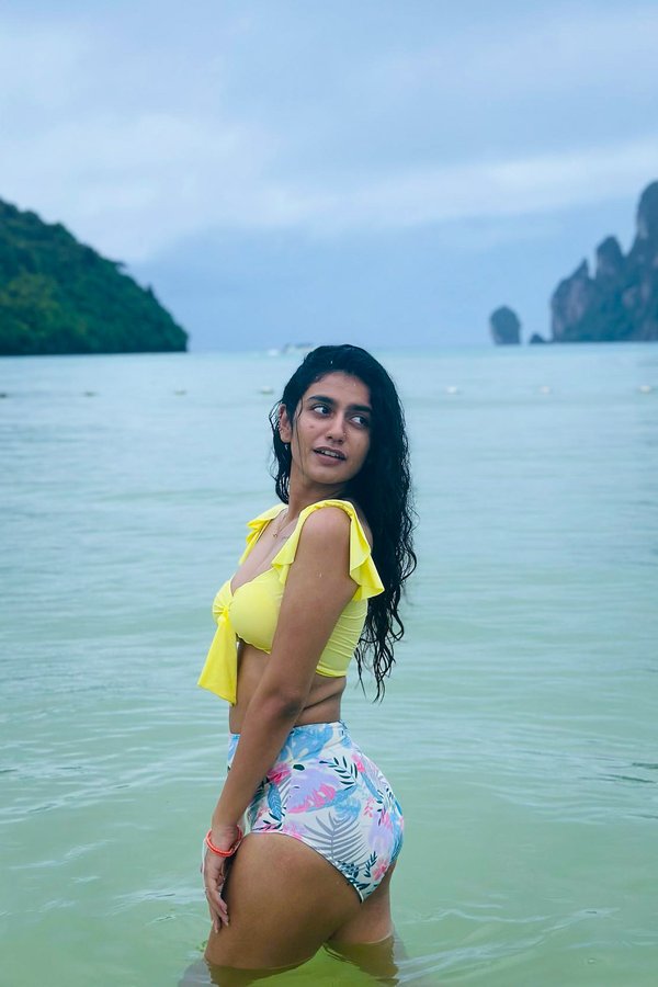 F4CpOUyasAABqny?format=jpg&name=900x900