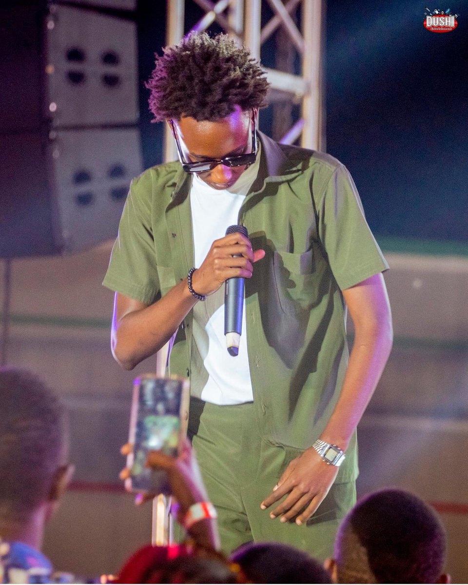 iamelysgretta's tweet photo. @theecember l un des plus grand artiste de cette nouvelle génération 

#kigingisummercomedy 

📷:#Dush https://t.co/QqJPkx0MSY