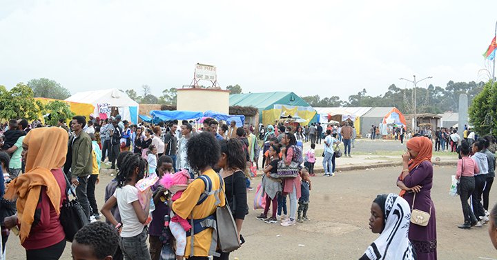 hawelti's tweet photo. Weeklong #EritreaNationalFestival - held at Asmara's Expo Compounds &amp; that attracted over half a million visitors - ended yesterday with official ceremony &amp; awards to key organizers/contributors. Festival was notable for wide spectrum of cultural/developmental themes it showcased https://t.co/4oQsCbzngw